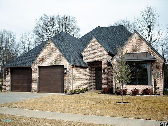 2nd image of 15069 Sweet Springs Dr