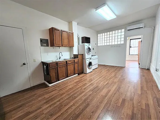 Rented by Ideal Properties Group | media 7