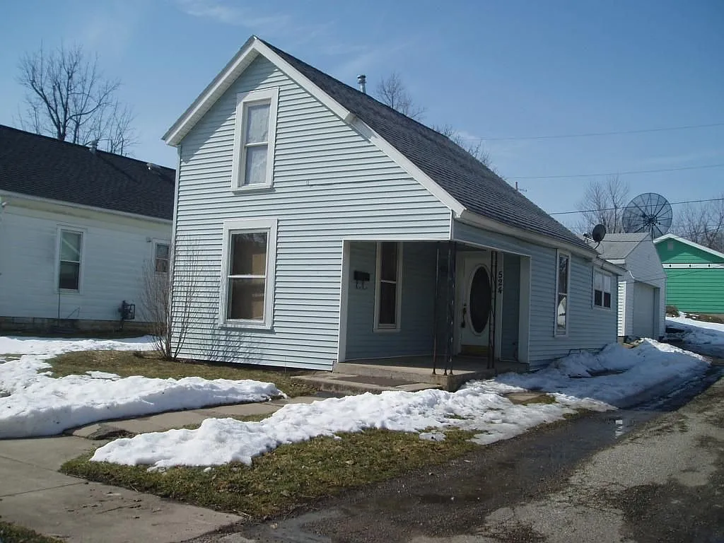 524 Hamilton St photo 1