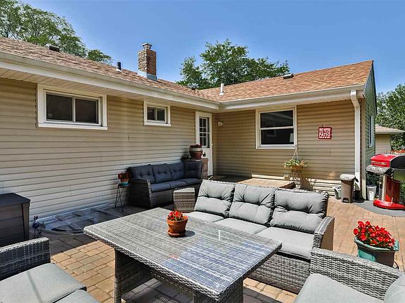 4th image of 1021 Saint Andrews Way