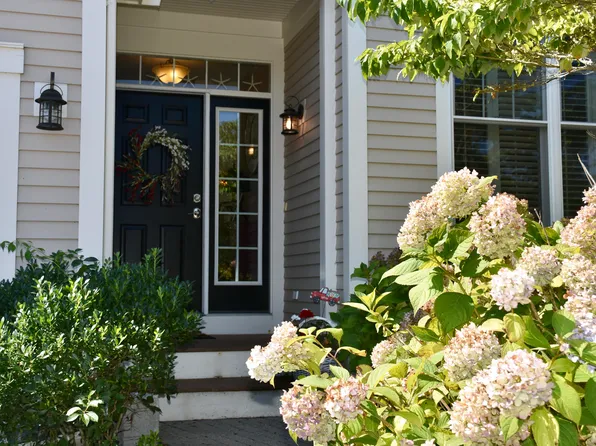 6 Chadwick Court, Mashpee, MA 02649