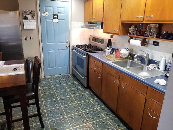 3rd image of 6333 Rygate Ct