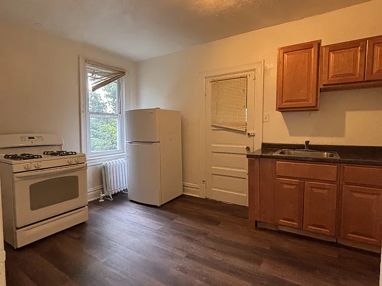 124 Hochberg Rd #2 — Photo 2