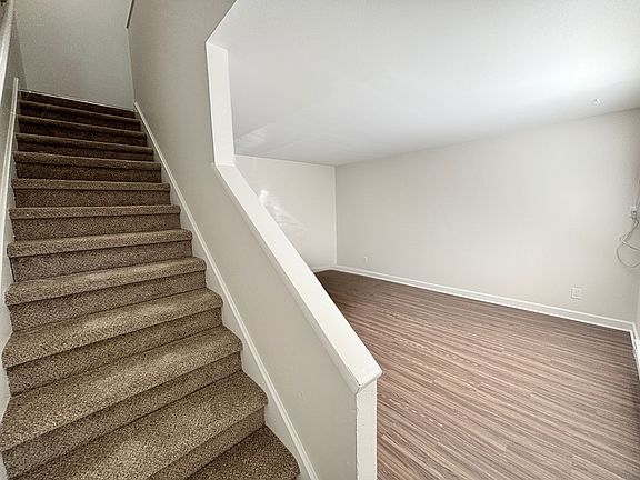3rd image of 615 Schiller St #541-27