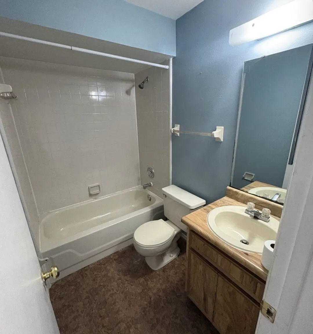 4261 Pershing Pointe Pl — Photo 2