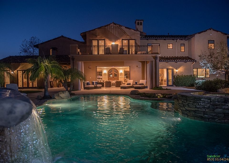 2nd image of 6627 Duck Pond Ln