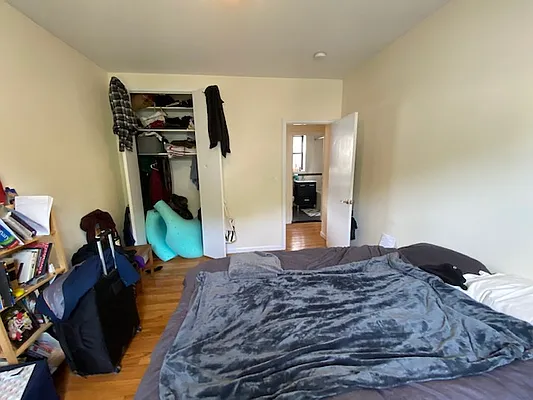 Rented by Mdays Realty | media 14