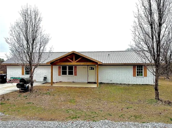 2201 W Treat Rd, Muldrow, OK 74948