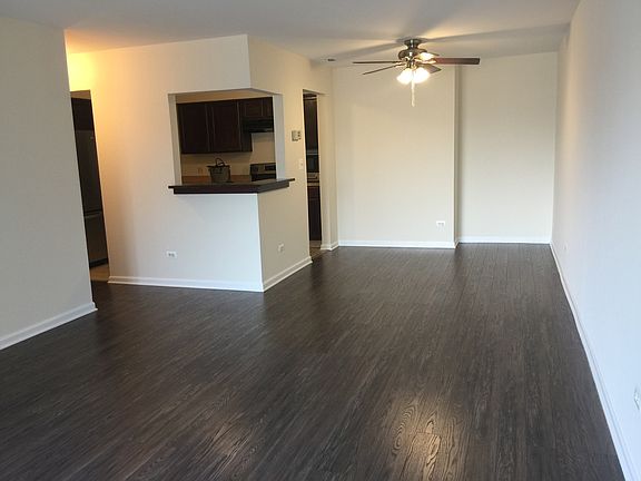 5th image of 1026 Castilian Ct APT 204