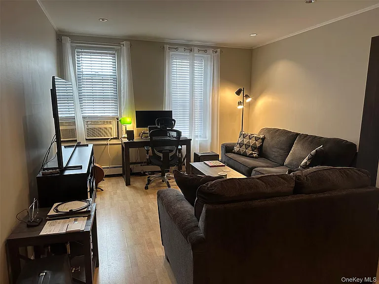 310 Riverside Blvd #1G — Photo 4