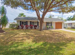 240 11th Ct, Vero Beach, FL 32962