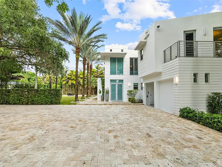 3917 S Le Jeune Rd — Photo 100