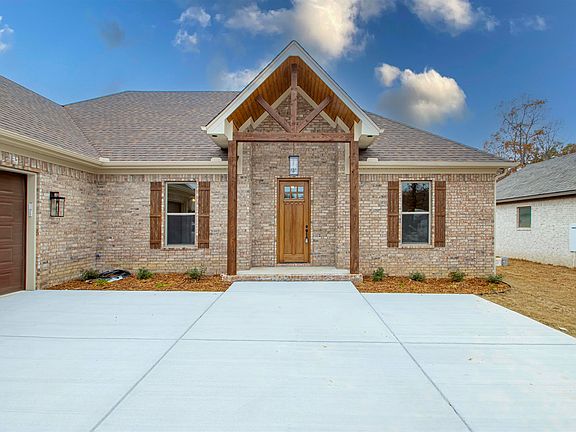 4th image of 9897 Oak Forest Ln