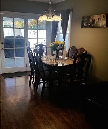 3rd image of 25143 Atwood Blvd