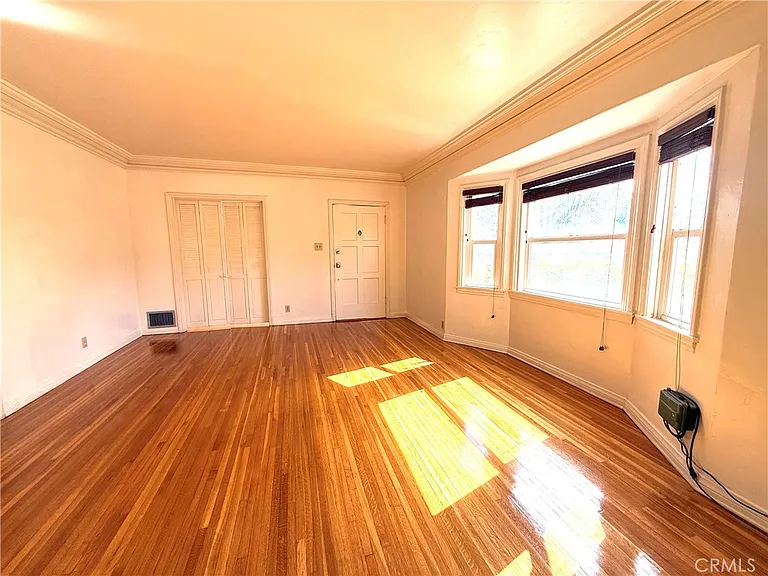 1148 S 2nd St — Photo 3