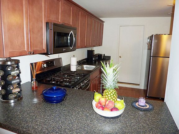 Breakfast counter