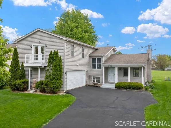 1004 Prairie View Ct, Naperville, IL 60563