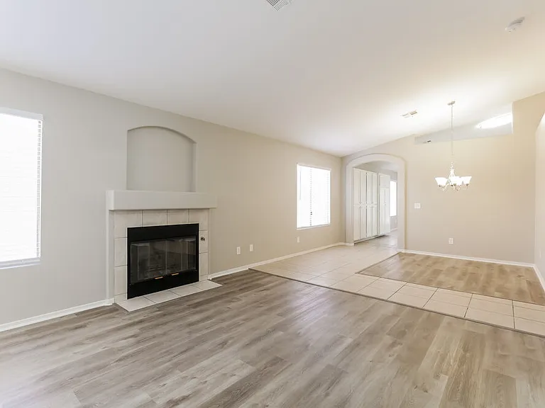 7113 Junction Village Ave — Photo 3