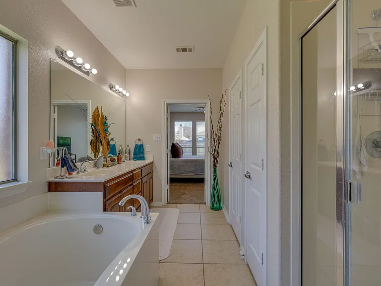 10826 Calderwood Ln — Photo 28