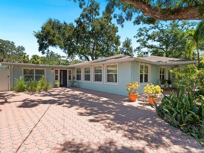 981 Caloosa Dr, Sarasota, FL, 34234