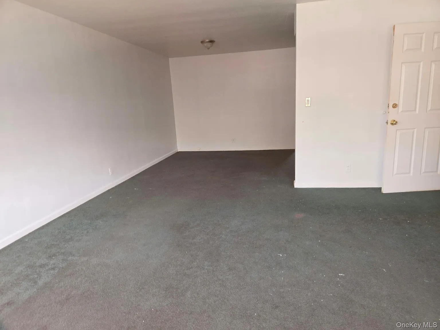 2 bed, 1.0 bath, 2750 sqft, $2,600 — Photo 2