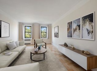 4725 40th St APT 5C, Long Island City, NY 11104