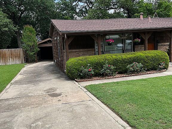 2nd image of 732 Winters St