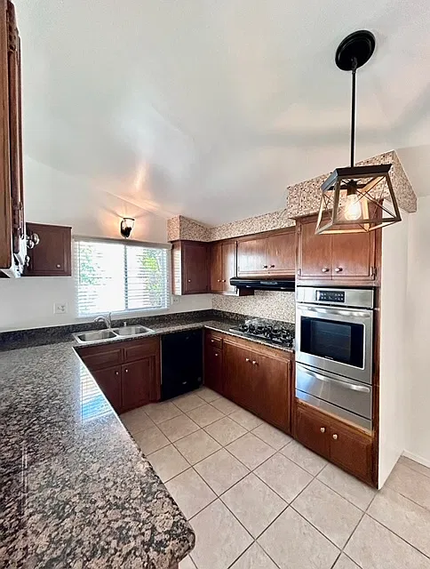 3 bed, $4,495 — Photo 4