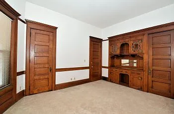 HUGE MASTER BEDROOM