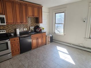 30 Lyman St #2, Waltham, MA 02452