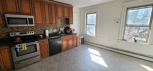30 Lyman St Photo 1