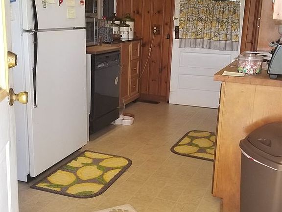 4th image of 6414 N Wheeling Ave