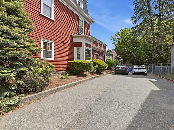 5th image of 29-31 Sprague St