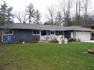 960 W Francis Shores Ave, Sanford, MI