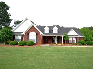 2010 Pheasant Run Dr, McDonough, GA