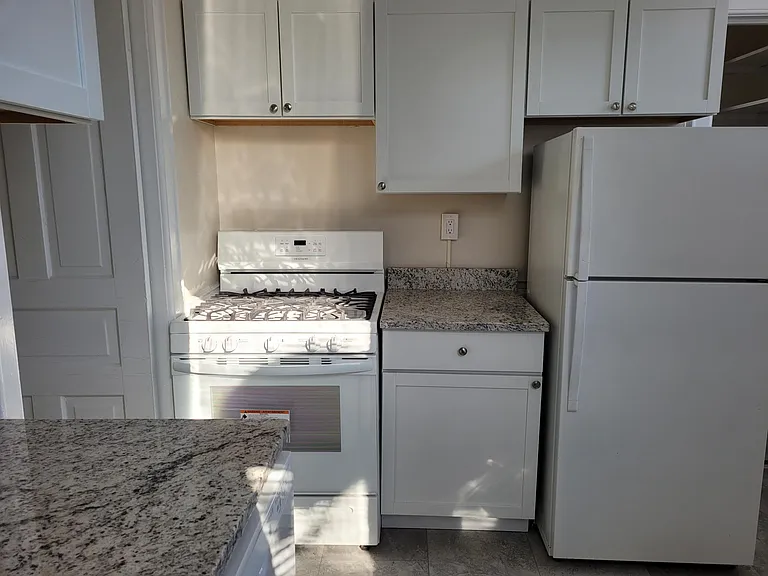 1305 Judson Ave #2 — Photo 5