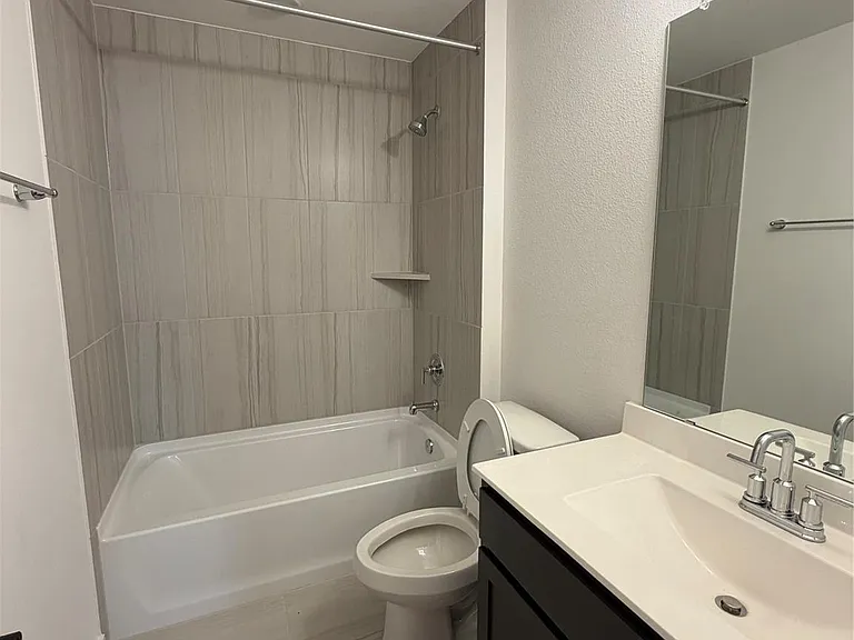 8123 Kay Harbor Dr — Photo 19