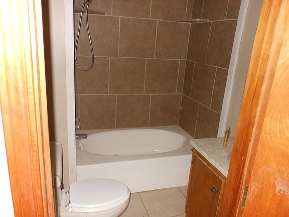 Master bedroom bath.