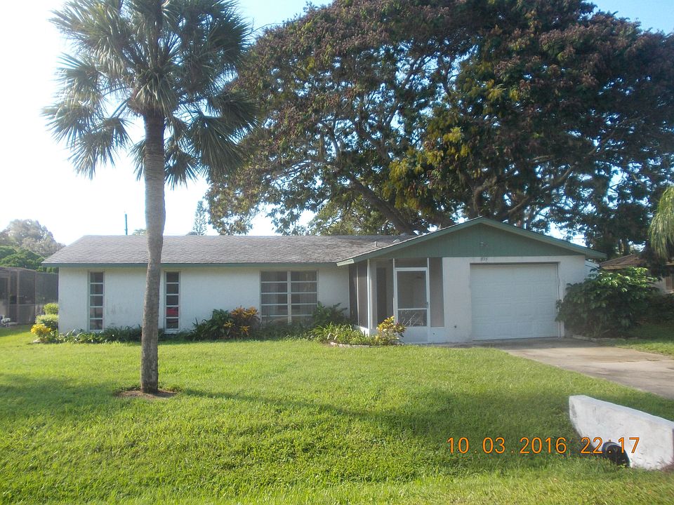 1st image of 835 Callan St