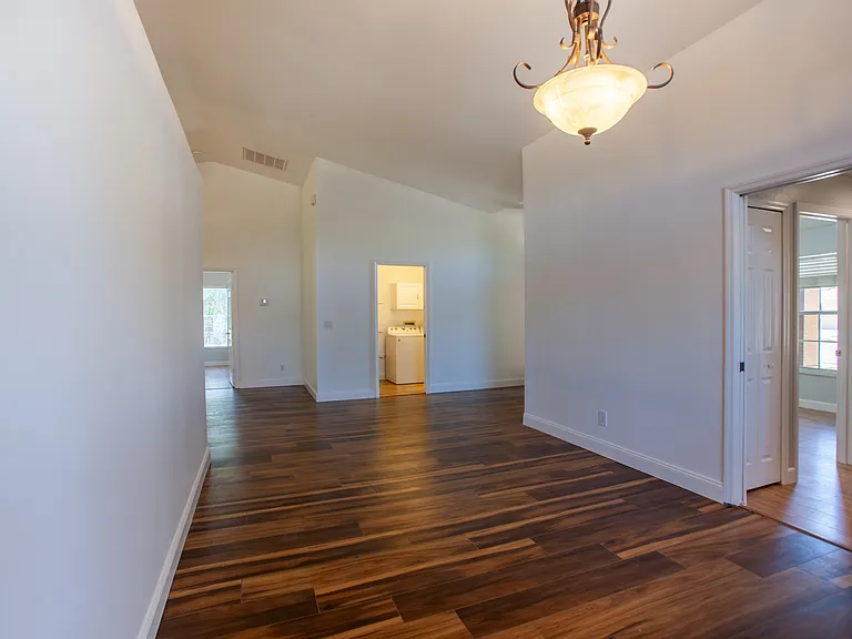 9511 Cypress Dr N — Photo 10