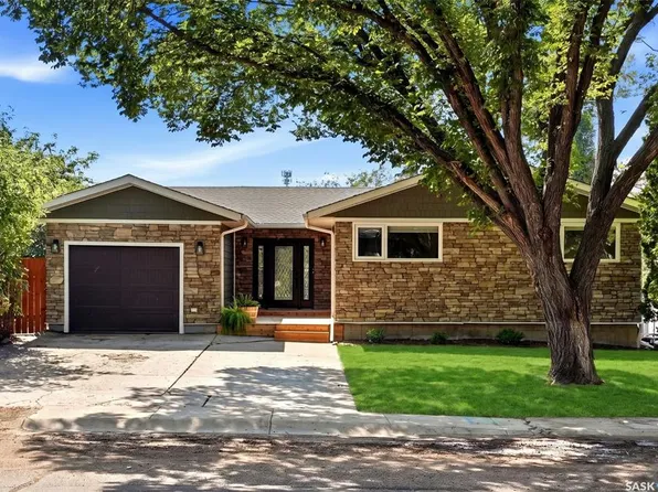 19 Empress DRIVE, Regina, SK S4T 6M7