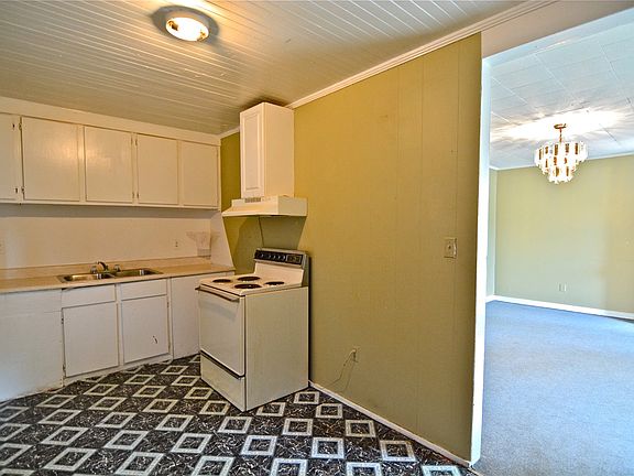 2nd image of 3708 W Gonzalez St