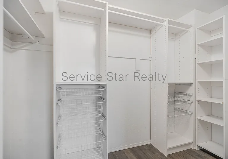 3801 E Orchid Ln — Photo 18