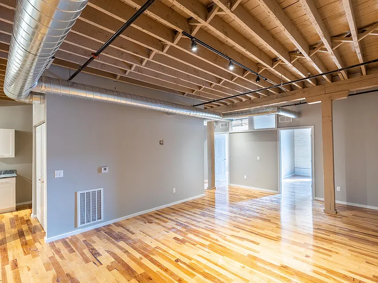 116 N 4th St #214 — Photo 1