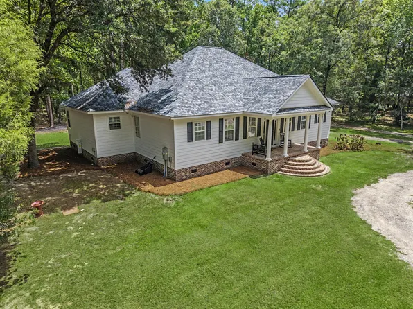 140 Old Plantation Ln, Moncks Corner, SC 29461
