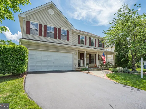 20338 Snowpoint Pl, Ashburn, VA 20147