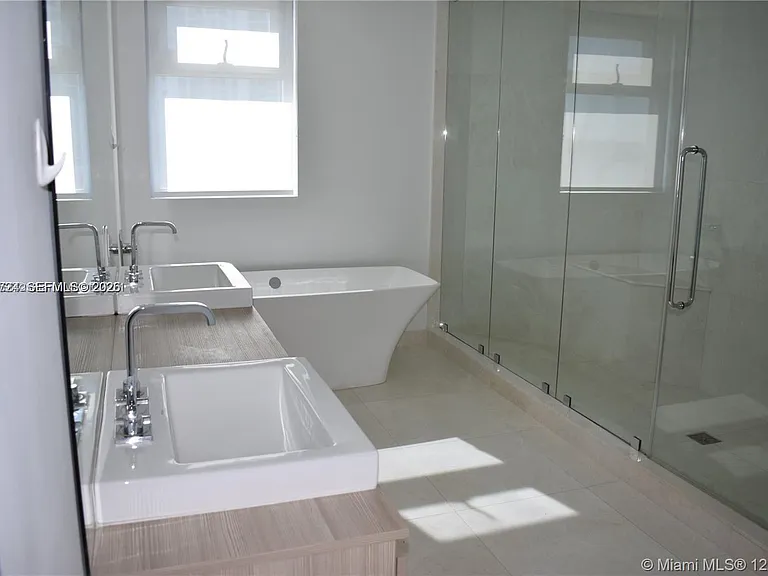 17301 Biscayne Blvd #1407 — Photo 10