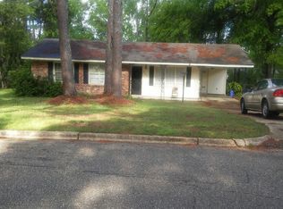 529 Dixie Dr, Selma, AL 36701