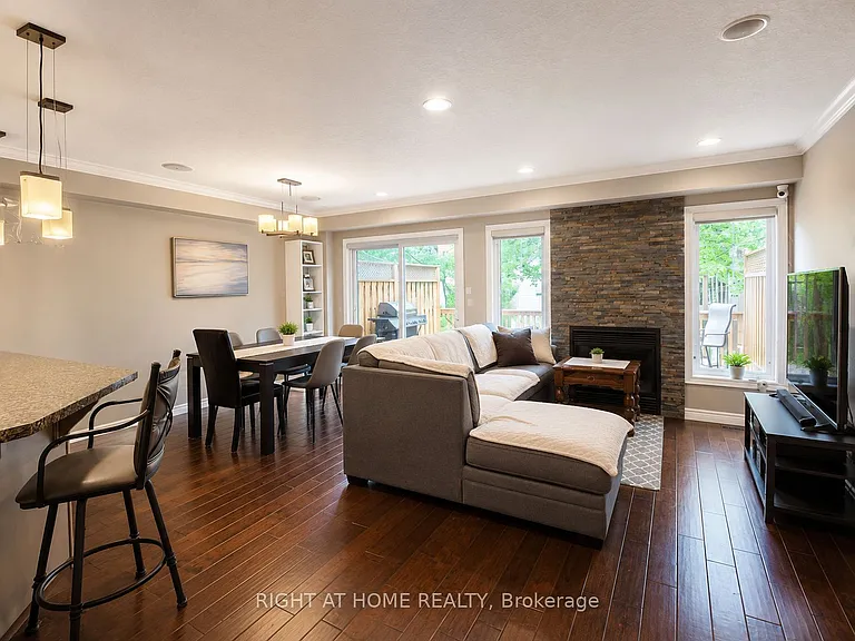 505 Blue Jay Dr #75 — Photo 6