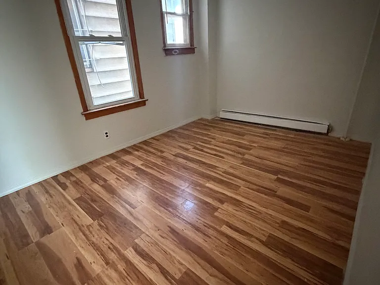 509 Marshall St #1 — Photo 4
